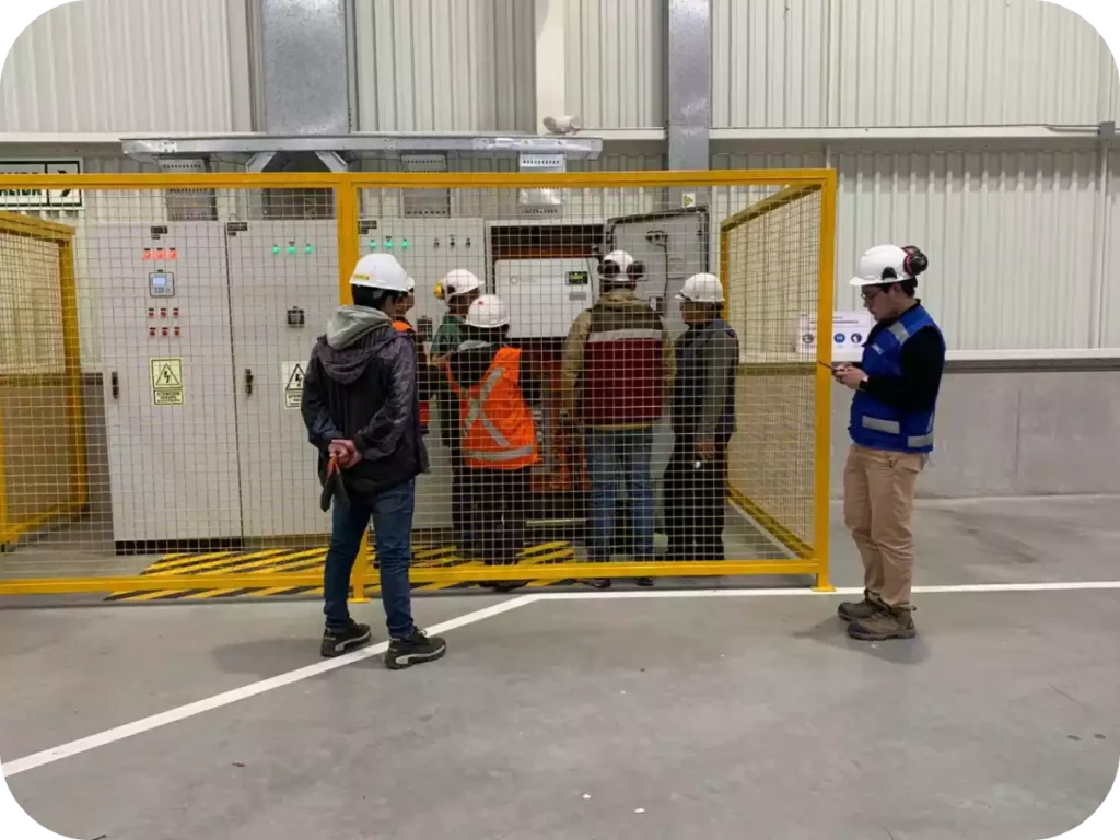 Sistemas híbridos con baterías & genset